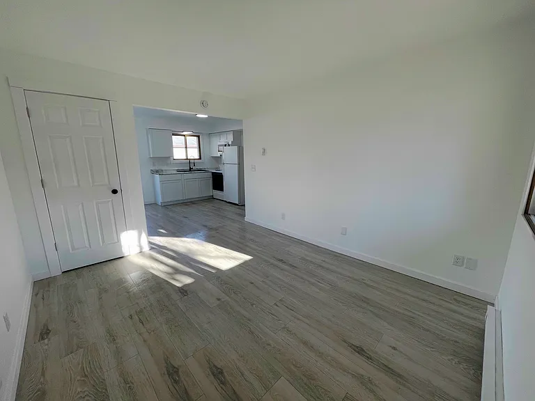 903 Genrich St #C — Photo 12