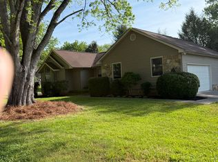 1539 Fox Meadow Cir, Knoxville, TN 37923