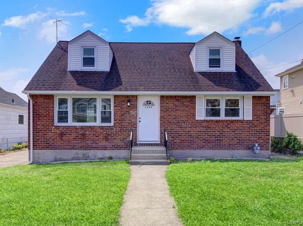1397 Rosser Avenue, Elmont, NY 11003