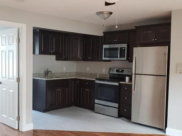 212 Robeson St, Fall River, MA 02720
