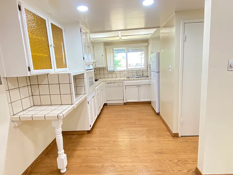 662 Catalina Dr — Photo 39