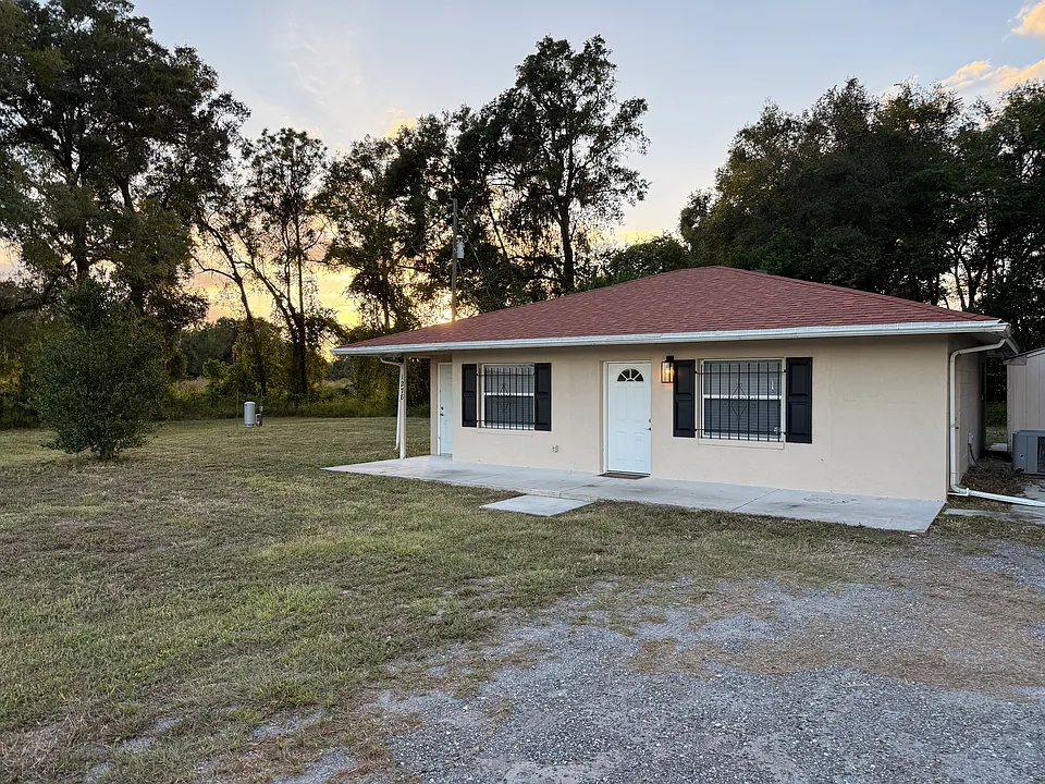 1278 S US Highway 301