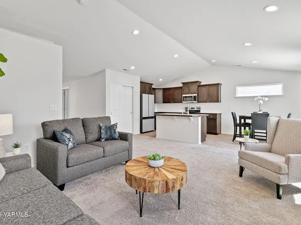 602 Olympic Ave, Moxee, WA 98936