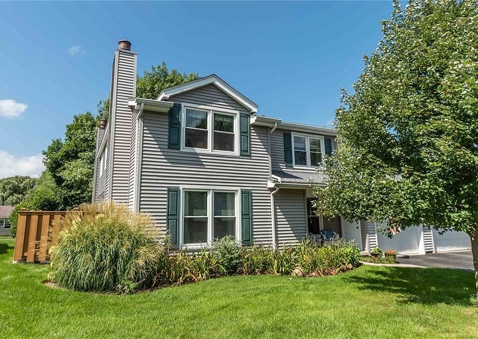 1st image of 16 Rockhurst Dr