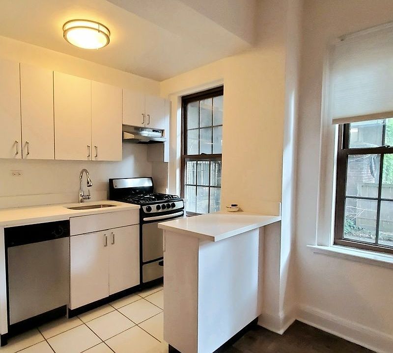 1st image of 80 Cranberry St #1N