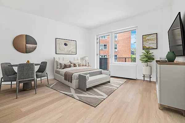 Rented by REAL New York | media 18