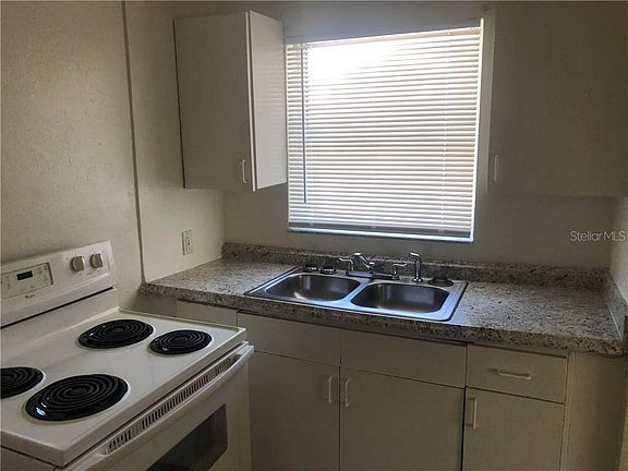 2nd image of 667 17th Ave S