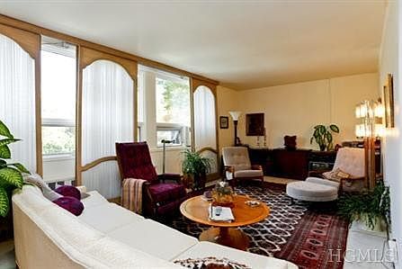 2nd image of 2 Channing Pl APT 2R
