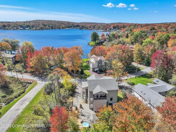 7669 Lake Shore Dr, Pocono Lake, PA 18347