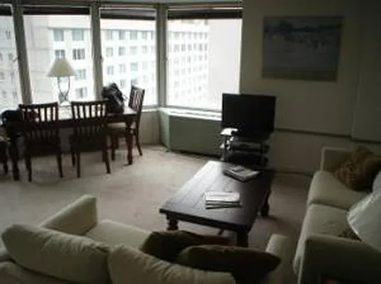 Rented by Aclawrence | media 8