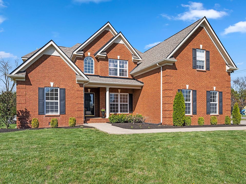 1st image of 204 Camilla Ln