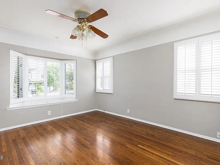 4819 Crown Ave — Photo 16
