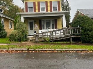 330 3rd St, Weatherly, PA 18255