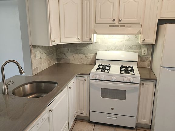 2nd image of 703A Sedgefield Dr