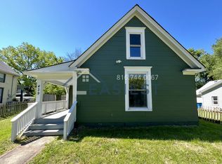 439 Ford St, Liberty, MO 64068