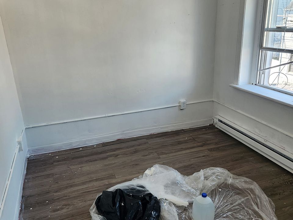 2nd image of 515 N Lumber St Floor 2