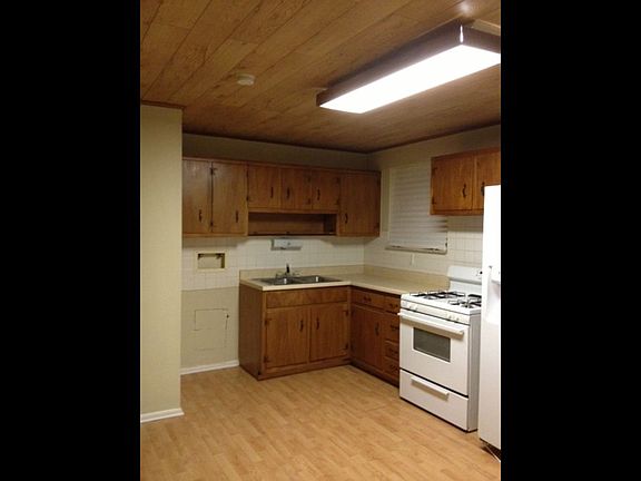 4th image of 1108 Virginia Ave