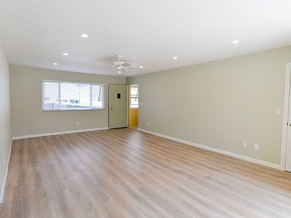 3rd image of 223 Avenida Monterey #A