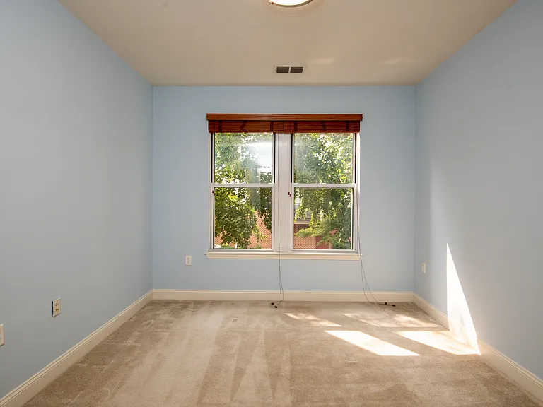 1391 Pennsylvania Ave SE #258 — Photo 7