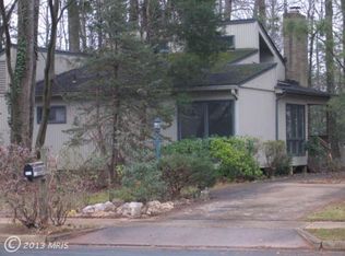 9313 Raintree Rd, Burke, VA 22015