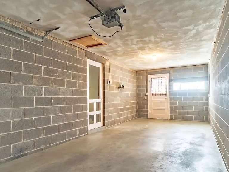 4345 Pierce St — Photo 5