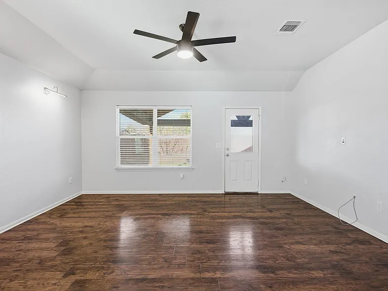 11912 Jamie Dr — Photo 24