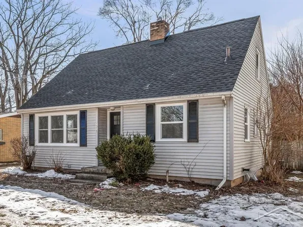 1318 E Ashman St, Midland, MI 48642