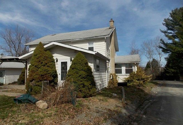 2nd image of 133 Ruthland Ave
