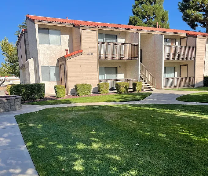 Park Terrace — Photo 1