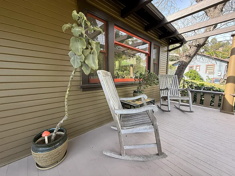 Mount Washington Dr — Photo 16
