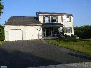 702 N Monocacy Creek Rd, Douglassville, PA 19518
