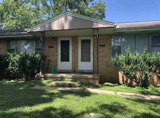 2223 N Flora Ave, Peoria, IL 61604