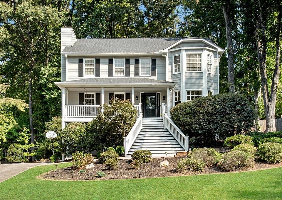 1st image of 2651 Forest Way NE