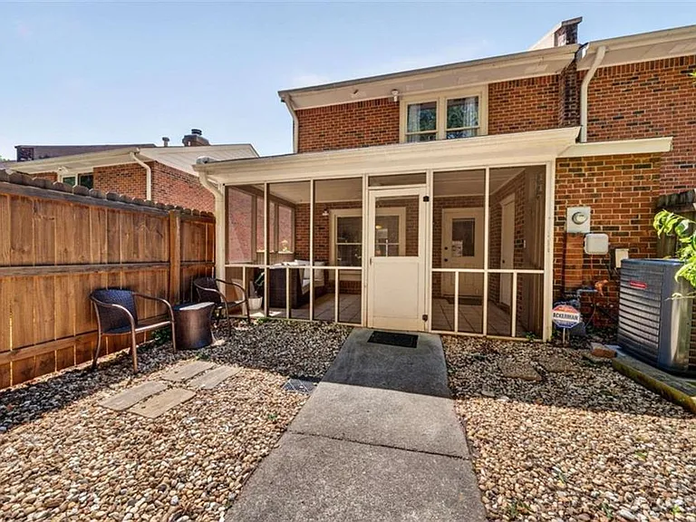 6117 Queen Anne Ct — Photo 25
