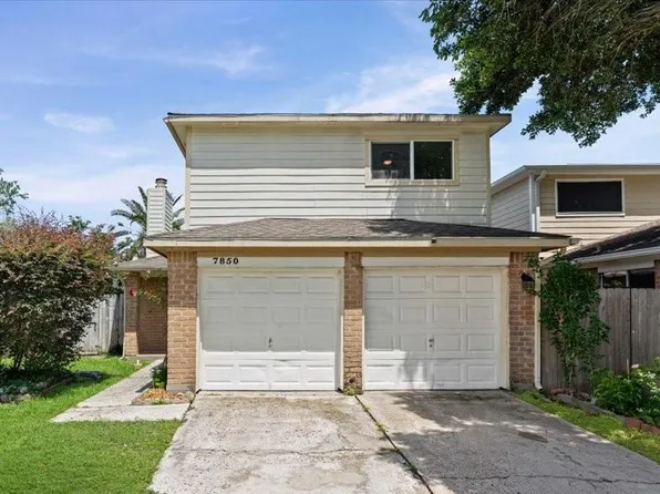 7850 Hillbarn Dr, Houston, TX 77040