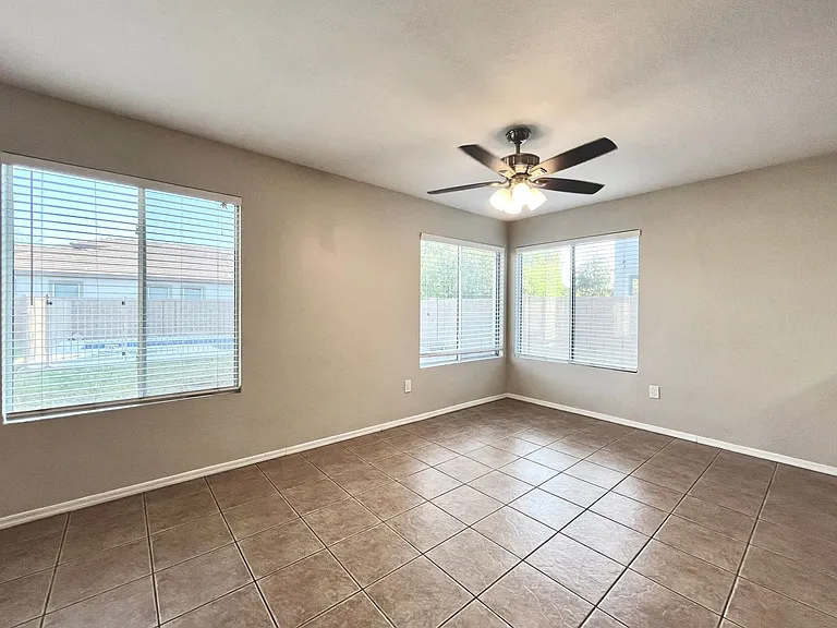 7253 W State Ave — Photo 8