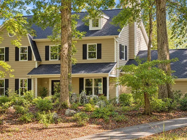 107 Quailview Dr, Chapel Hill, NC 27516