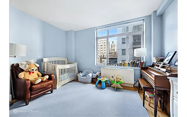 Rented by Douglas Elliman | media 23