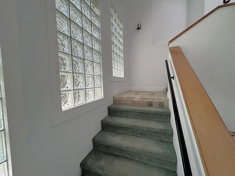 1938 Westminster Ave — Photo 17