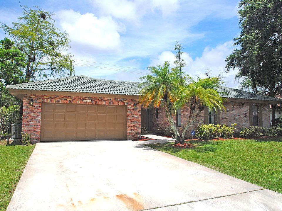 1st image of 3816 NW 72nd Dr