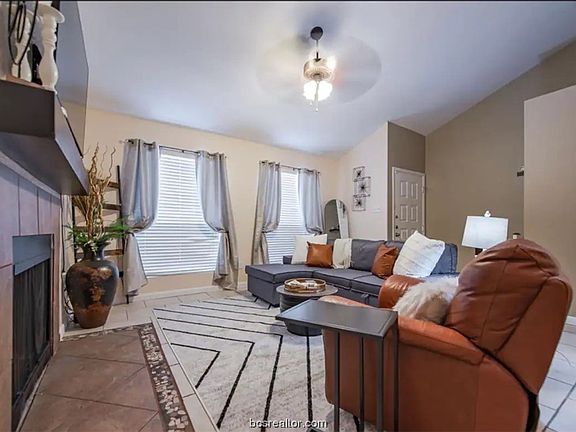 3rd image of 1500 Olympia Way #12