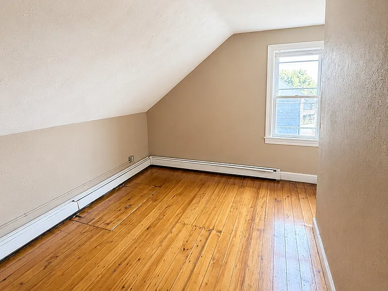 406 Admiral St #3 — Photo 6