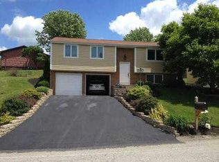 148 Venango Ct, New Kensington, PA 15068
