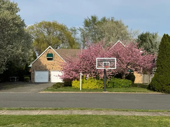 812 Mistletoe Avenue, Point Pleasant, NJ 08742