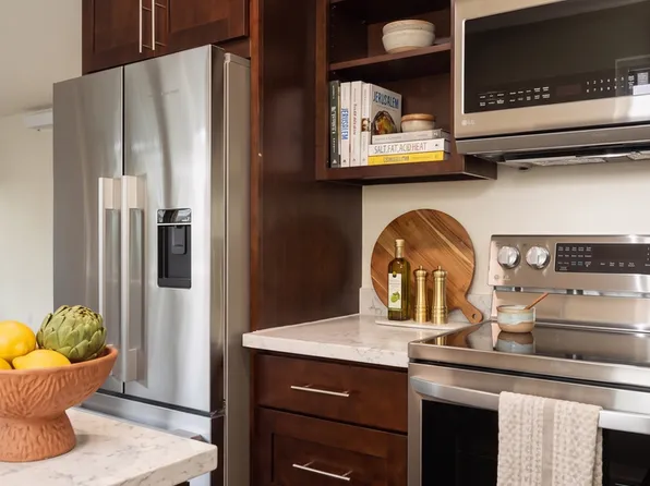 Ballard Seattle 2-Bedroom Apartment for Rent | Private Entrance, In-Unit Washer/Dryer, Smart Home..., 5816 26th Ave NW, Seattle, WA 98107