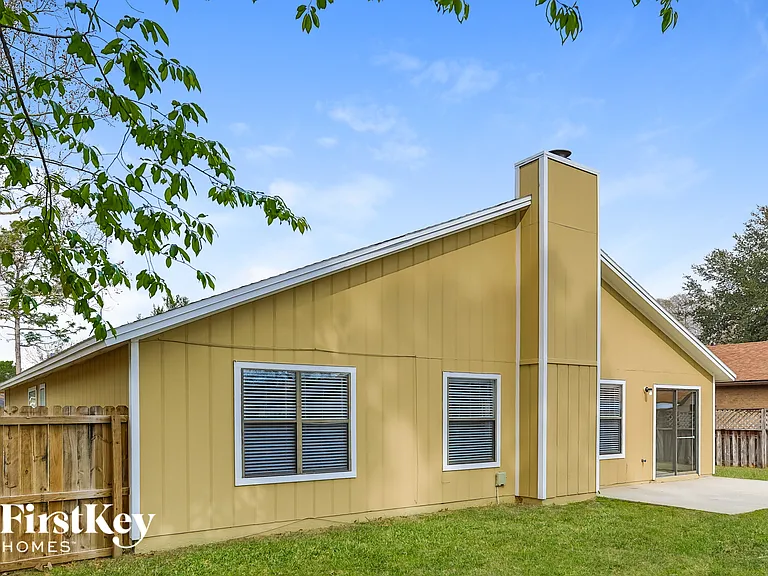 8717 Irongate Dr — Photo 15