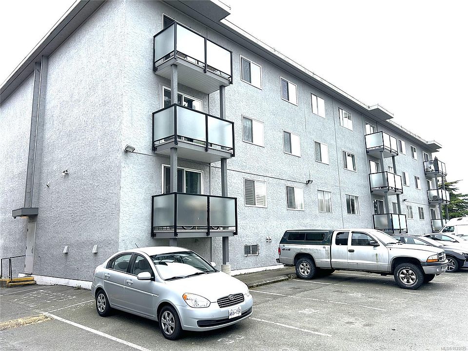 1st image of 904 Hillside Ave #304