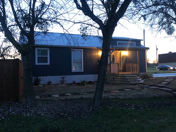 5th image of 107 E Henderson St
