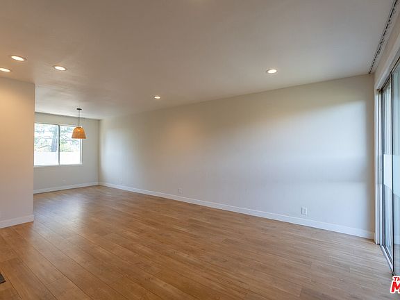 2nd image of 13901 Olive View Ln Unit 68