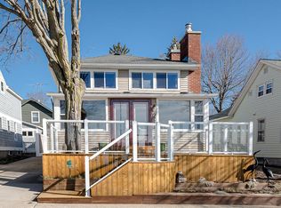 16631 Lakeview St, Spring Lake, MI 49456